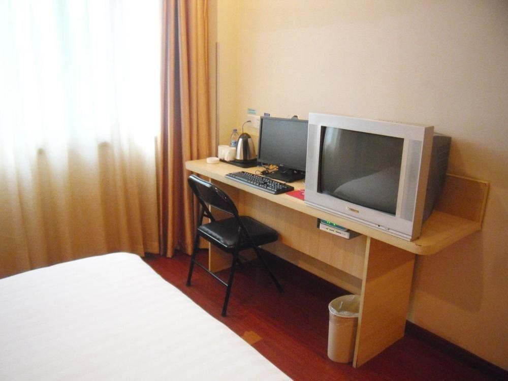 Hanting Express Shanghai Middle Sichuan Road المظهر الخارجي الصورة