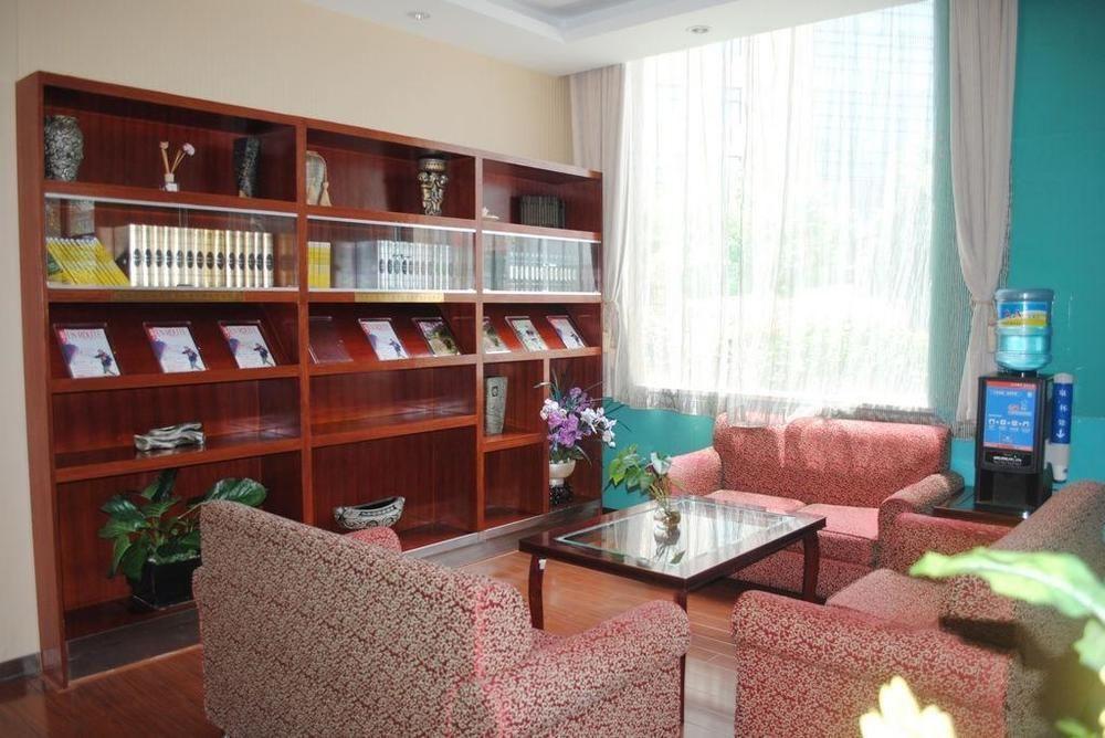 Hanting Express Shanghai Middle Sichuan Road المظهر الخارجي الصورة