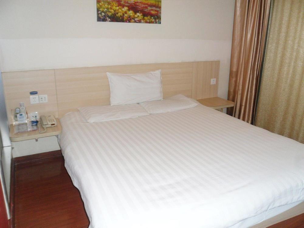 Hanting Express Shanghai Middle Sichuan Road المظهر الخارجي الصورة